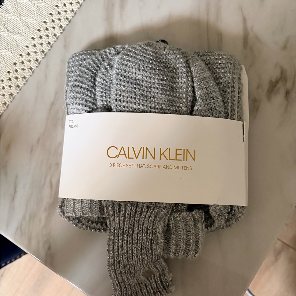 Calvin Klein Silver Knit Accessory Trio